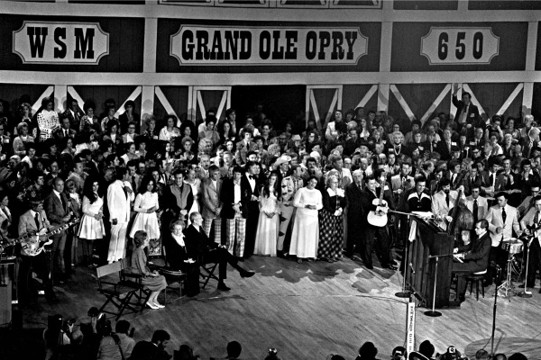 Grand-Ole-Opry-Dedication