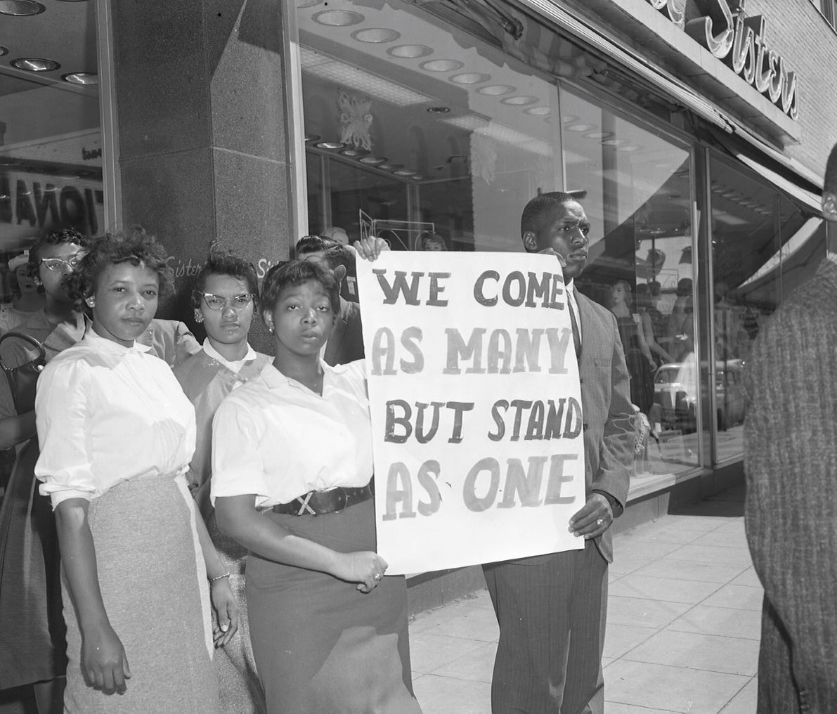 Students Protest Inequality in the Wake of Baton Rouge Sit-Ins