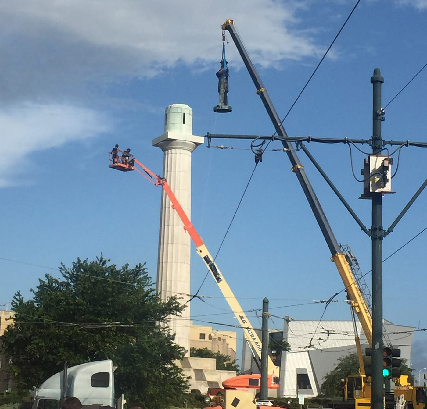 Removal of the Robert E. Lee Statue